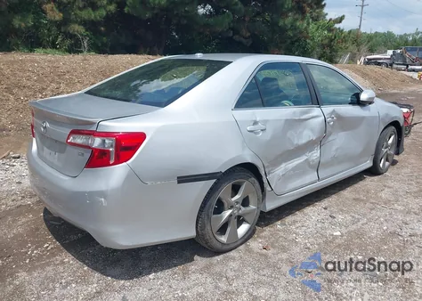 2012 Toyota Camry Se V6 z USA, uszkodzony, nr VIN 4T1BK1FK4CU501094